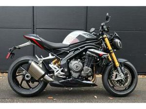 TRIUMPH SPEED TRIPLE 1200 RS FOR SALE IN WEST BYFLEET