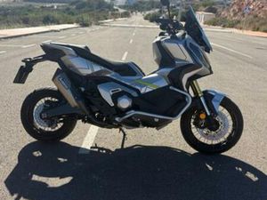 HONDA - X-ADV 750