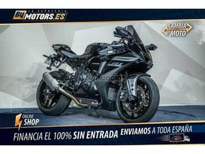 YAMAHA - YZF-R1