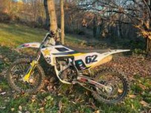 HUSQVARNA 250