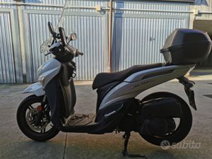 SCOOTER 125 YAMAHA XENTER