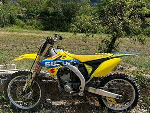 250 RMZ 2016