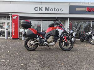 DUCATI MULTISTRADA V4 S TRAVEL & RADAR COLORIS ROUGE 1158 CM3