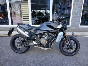 HUSQVARNA SVARTPILEN 801