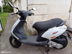 SCOOTER ZIP PIAGGIO