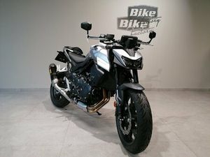 MOTO NEUVE: HONDA CB750 HORNET