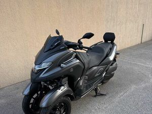 VEND YAMAHA TRICITY 300