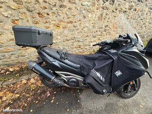 SCOOTER KYMCO AK550-2020