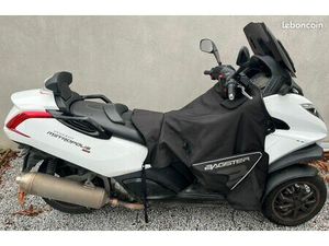 SCOOTER METROPOLIS RS 400