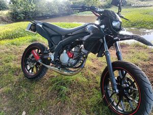GILERA SMT 2011