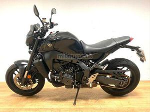 YAMAHA - MT 09