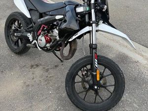 MOTO 50 CC GILERA SMT 2017