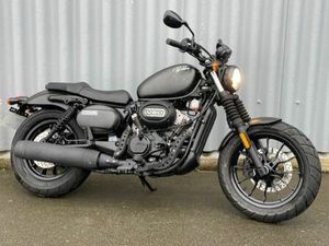 HYOSUNG GV 125 BOBBER 2022 125 CM3 | MOTO CUSTOM | 2 500 KM | NOIR | 35000 RENNES