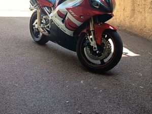YAMAHA R1 2000
