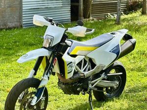 HUSQVARNA 701 SM - 701 SUPERMOTO