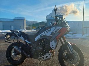 MOTO MORINI X CAPE 650 SCUDERIA