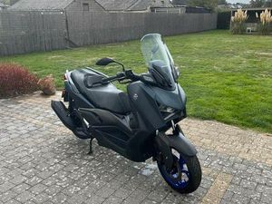 ② YAHAMA XMAX 125