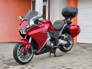 HONDA VFR 1200 F, 3X KUFR