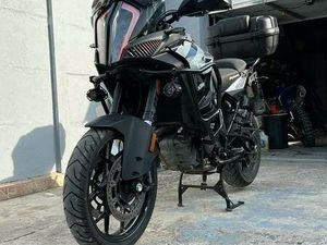 ② KTM 1290 SUPER ADVENTURE S