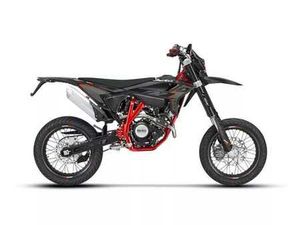 BETA RR 125 4T MOTARD R - BLACK E5+ - ZÁRUKA 2 ROKY