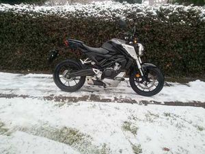 HONDA CB 125 R