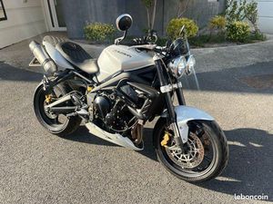 TRIUMPH STREET TRIPLE R