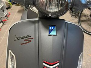 ② VESPA GTS SUPER SPORT 125 GRIS MAT