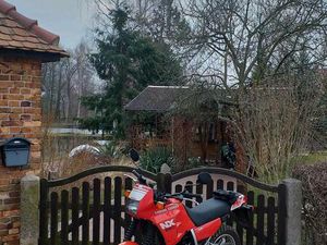 STRAßENENDURO NX 250