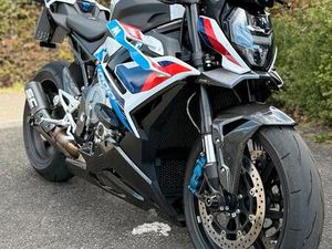 BMW M 1000R