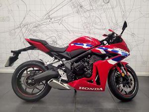 NEW HONDA CBR650R E-CLUTCH FOR SALE IN ABINGDON