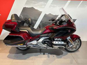 USED HONDA GL1800 GOLD WING 1800 TOUR DCT FOR SALE IN SHIPLEY