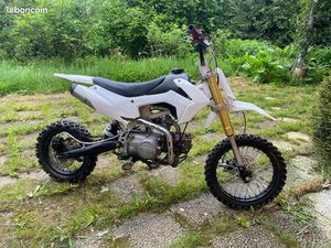 BASTOS BS 125 DIRT BIKE