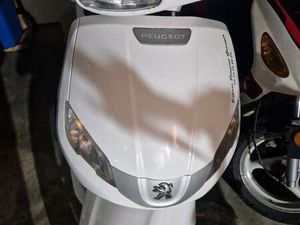 SCOOTER PEUGEOT