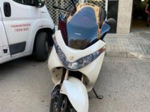 SUZUKI - BURGMAN EXECUTIVE