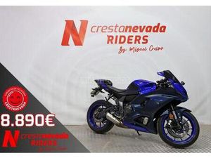 YAMAHA - R7