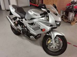 VTR1000F FIRE STROM