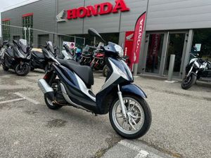 PIAGGIO MEDLEY 125 2017 125 CM3 | SCOOTER | 5 400 KM | BLEU | 38180 SEYSSINS