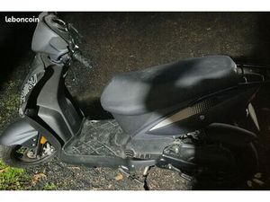 VEND SCOOTER KYMCO AGILITY