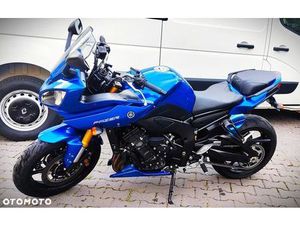 YAMAHA FZ8