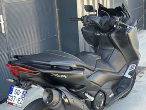 560 YAMAHA TMAX 2022