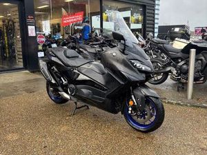 YAMAHA T-MAX 560 06/2025 SEULEMENT 128 KMS