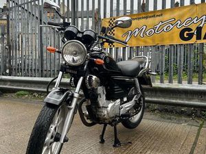 YAMAHA YBR125 CUSTOM 124 CC