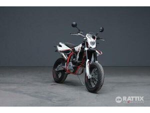 VENDO SWM SM 500 R (2021 - 24) USATA A BARZAGO (CODICE 9887958) - MOTO.IT