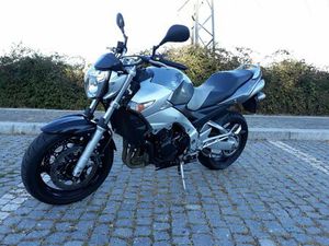 SUZUKI GSR 600, EM MUITO BOM ESTADO. RIO TINTO