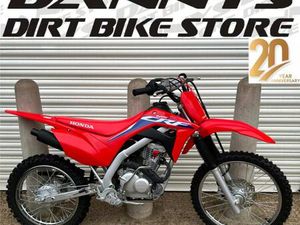 DANNYS DIRT BIKES LIGHT USE HONDA CRF 125 2022 CRF125 B/W STARTER BIKE KLX 140