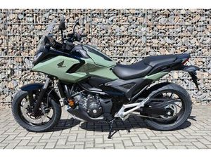 HONDA NC750X DCT