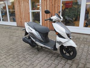 SUZUKI AVENIS 125