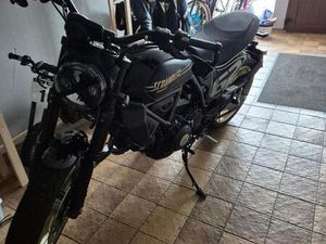 DUCATI SCRAMBLER FULL THROTTLE