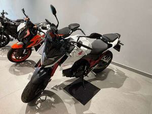 HONDA HORNET CB 750 BIANCO