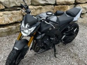 YAMAHA FZ8